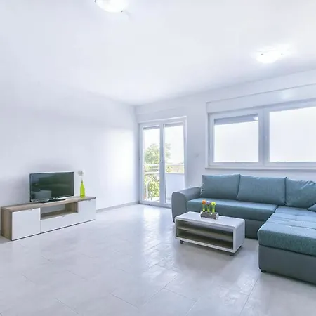 With One Bedroom In Medulin, With Wonderful Sea View, Furnis *