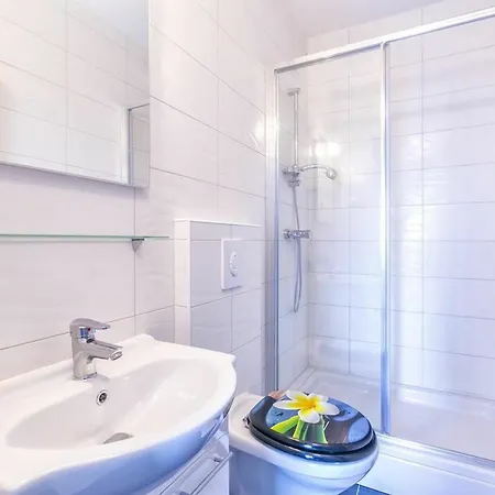 With One Bedroom In Medulin, With Wonderful Sea View, Furnis Medulin