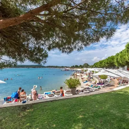 With One Bedroom In Medulin, With Wonderful Sea View, Furnis *